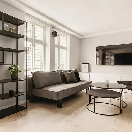 Bryggen Hideaway I Lux Feeling & Private Patio Apartment Bergen